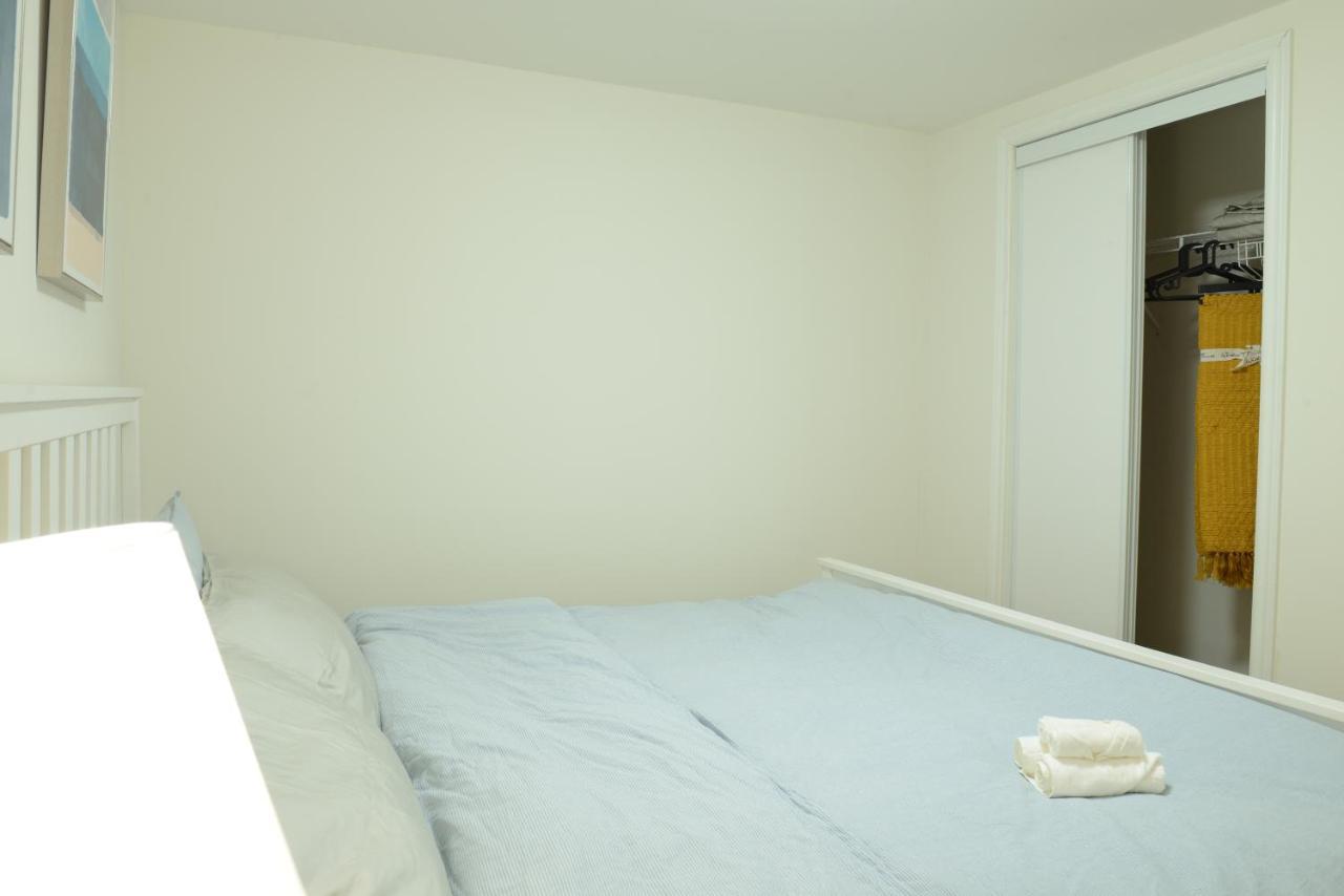 Spacious 2-Bed-Room Near Yonge & Major Mackenzie Richmond Hill Eksteriør billede